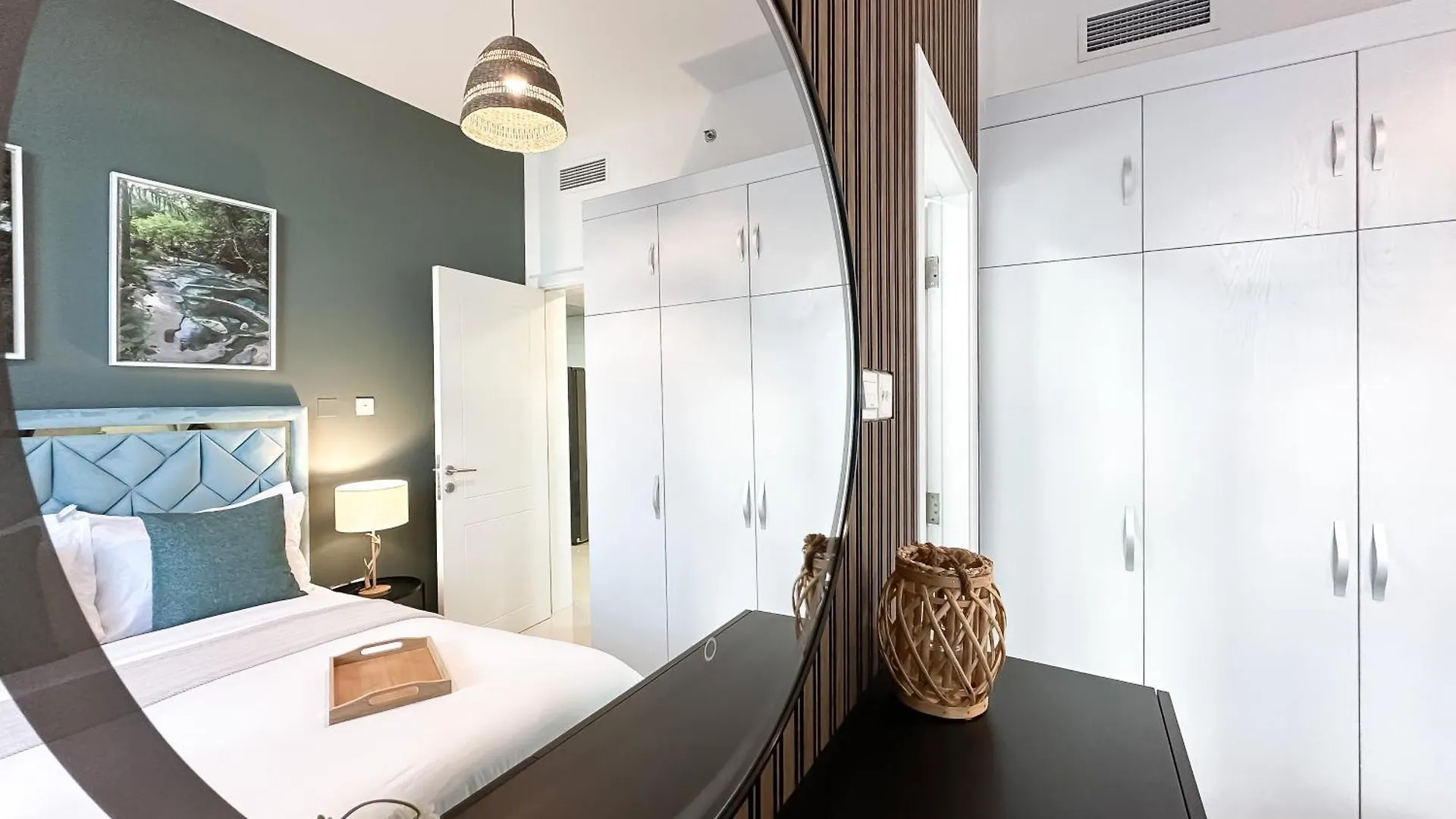Trophy - Luxury Waterfront 2Br With Big Terrace Full Marina Canal Views Dubai
